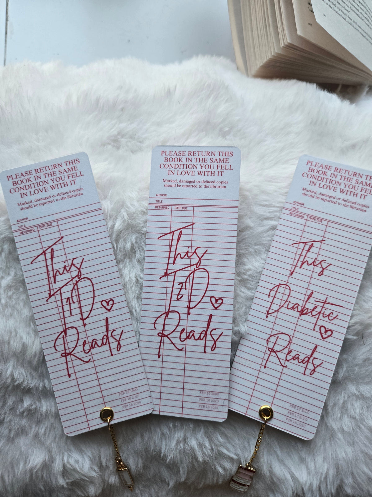 This Diabetic Reads Crimson Library Card Bookmark
